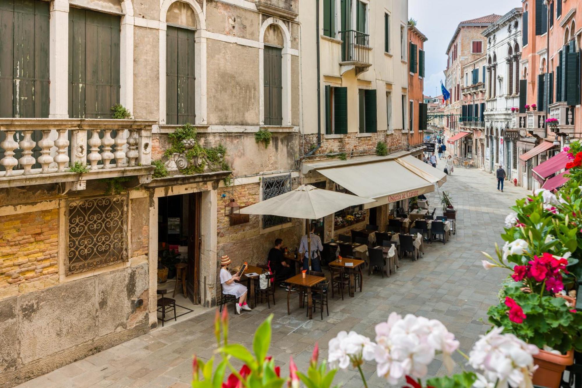 Ca Del Bezzo - Comfort & City View Venedig Exteriör bild